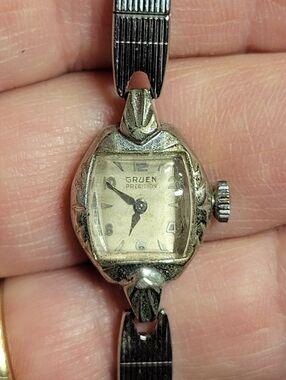 Gruen Precision Vintage Ladies Watch Silver Tone